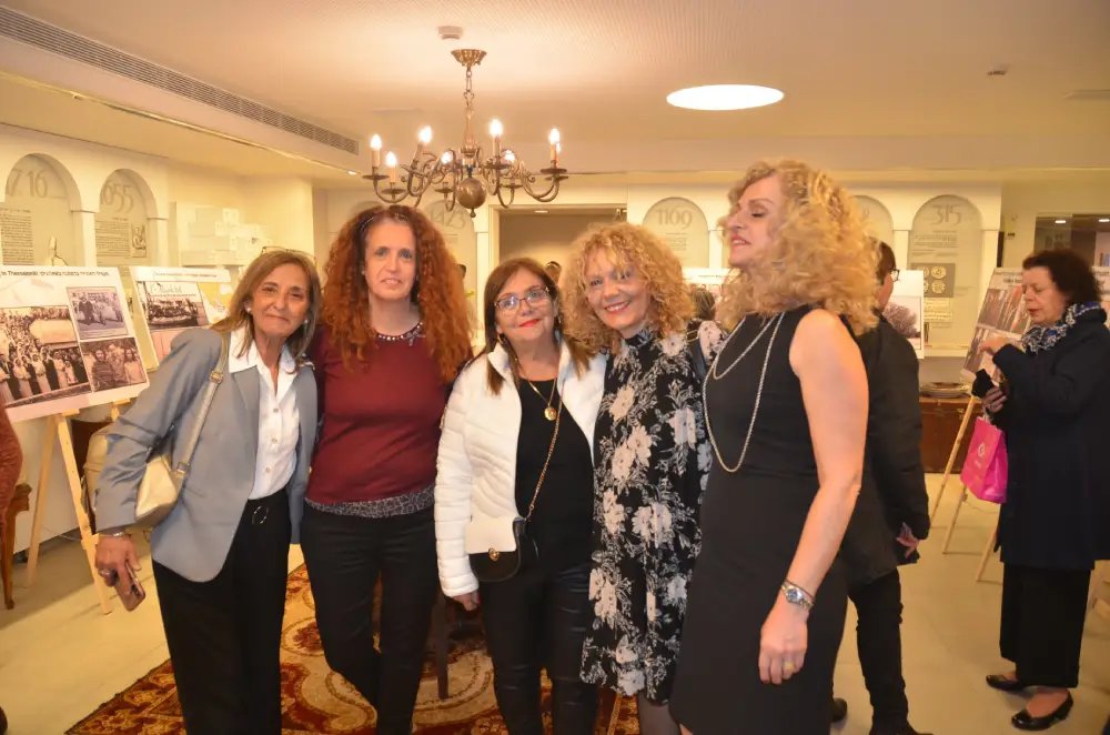 תערוכת שברי זיכרון