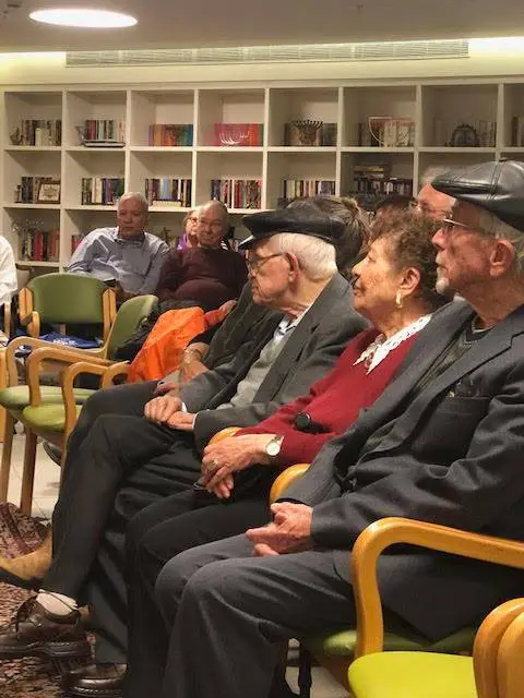 תערוכת שברי זיכרון