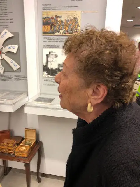 תערוכת שברי זיכרון