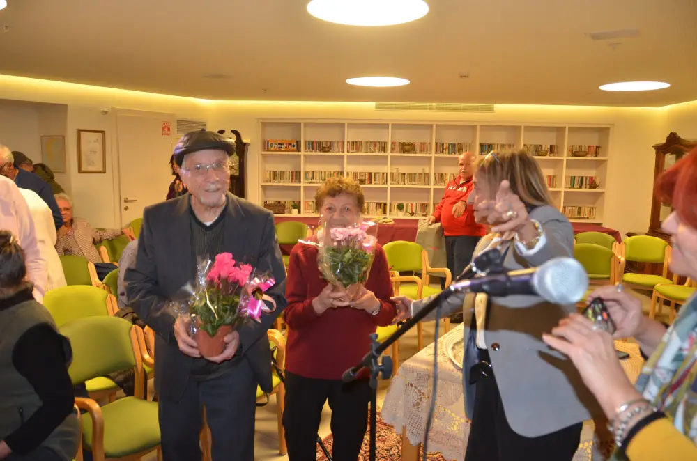 תערוכת שברי זיכרון