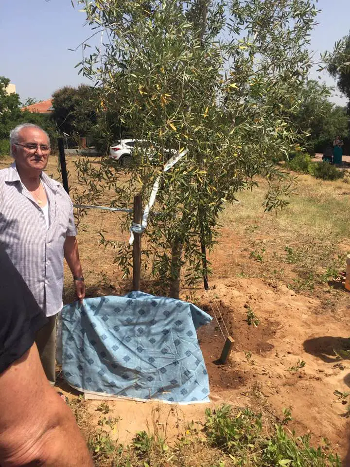 טקס נטיעת עץ והסרת הלוט מעל גלעד ההנצחה לזכר מעפילי האונייה חביבה רייך