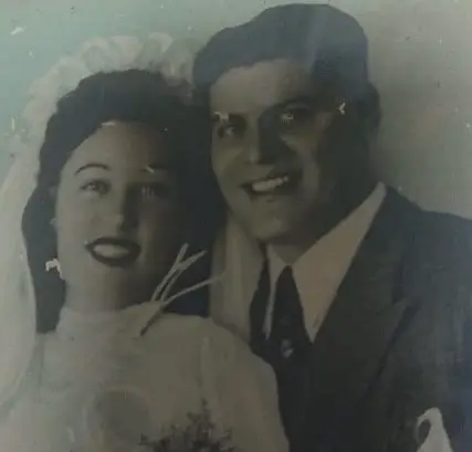 כהן פפו ורעייתו ביום נישואיהם