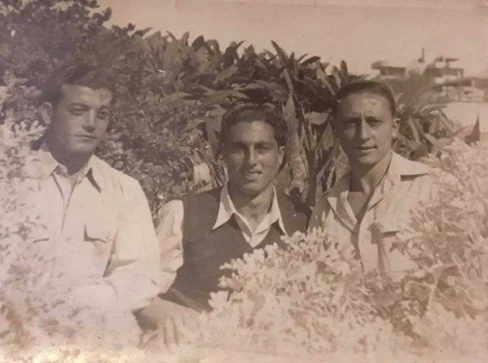 עייני איזק