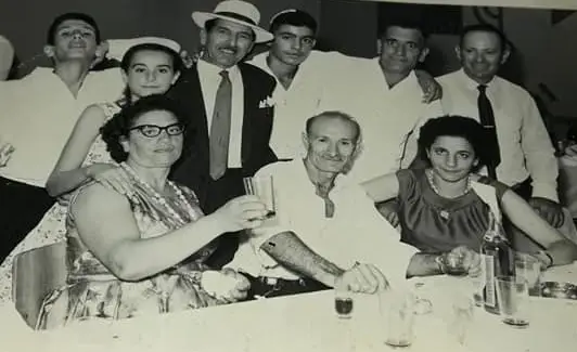 צדיק ויקטוריה ומנוח ישראל